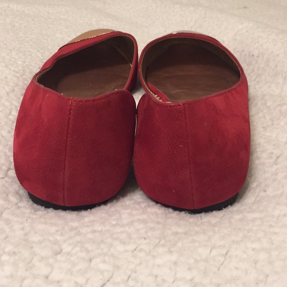 🌺Red flats with gold toe🌺 - Picture 5 of 6